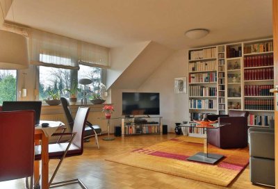 Helle 3-Zimmer Dachgeschosswohnung mit Balkon in Pfaffendorfer Höhe