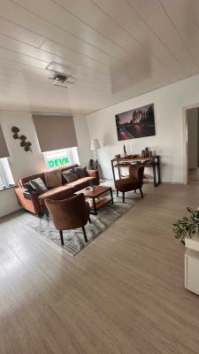 Stilvolle 3-Raum-Wohnung mit Balkon und EBK in Brüggen