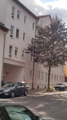 Neu renovierte 1-Raum-Wohnung mit Tiefgaragen-Stellplatz* in Sudenburg