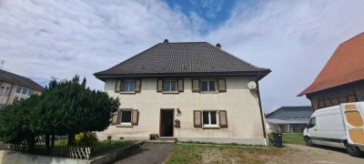 Preiswertes 4-Raum-Einfamilienhaus mit EBK in Pfullendorf