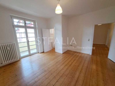 Lichtdurchflutete 3-Zimmer-Wohnung mit Dielenboden und Balkon