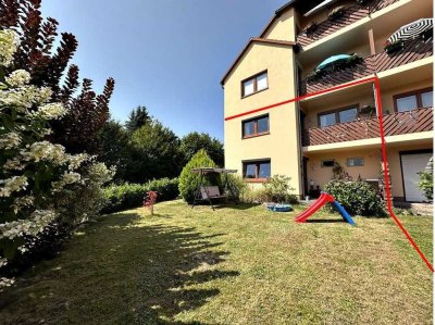 "Traumhafte 3-Zimmer-Wohnung - zwei Etagen & saniert, EBK, Garten, Balkon, Terrasse & Stellplatz"