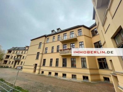 IMMOBERLIN.DE - Neubau-Dachgeschosswohnung mit Designpotential im Baudenkmal zwischen Havel