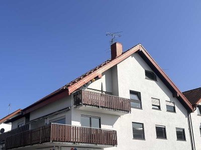 Überzeugend großzügig! Schicke, lichtdurchflutete Maisonette mit Eckbalkon und Loggia in Mörfelden