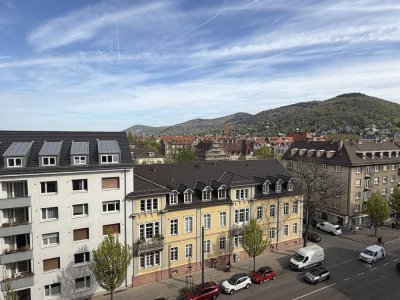 Helle 2 Zimmerwohnung zentral gelegen-WG geeignet