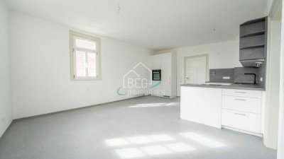 Saniertes Altbauambiente trifft moderne Ausstattung – 3 Zimmer im 2. OG