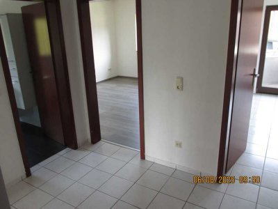 Schöne 2-Zimmer-Wohnung mit Balkon in Hebborn, Bergisch Gladbach.