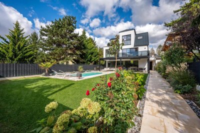 "Eigengrund - Untere Alte Donau - Designerhaus - HighTech Living mit Pool"
