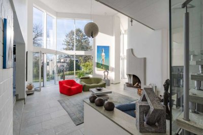 Moderne Villa mit Einliegerwohnung und blickgeschütztem Garten