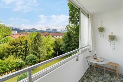 Tolle 1 Zimmer Wohnung - neu saniert mit Alpenblick und Stellplatz!