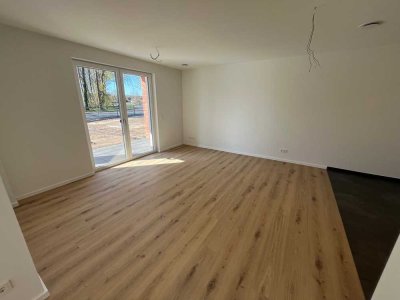 Exklusive 3,5-Zimmer-EG-Wohnung mit gehobener Innenausstattung mit Terrasse und EBK in Stuhr