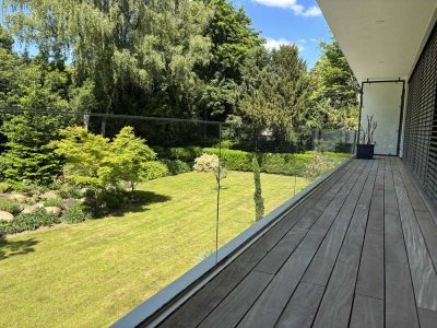 Exklusive 3-Zimmer-Wohnung mit Balkon, Ankleide und 2 TG-Stellplätzen in Köln-Junkersdorf