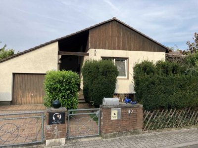 Frankfurt Süd:en: Geräumiger 6-Zimmer-Bungalow in Dietzenbach Hexenberg