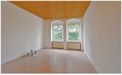 1 Minute zur Uni (HoPla), 5 Minuten zum Klinikum - Perfekt für WG-Neugründung!