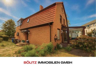 252 m² (BGF) großes EFH in Rudow: 7 Zimmer, 2 Wintergärten, Kamin, Keller auf 700 m² Grundstück