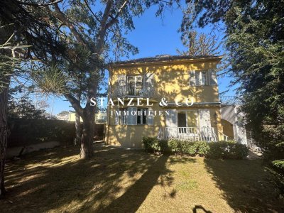 SONNIGE VILLA IN BESTLAGE VON MAUER