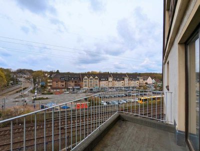 :-) Tolle City-Wohnung + Hoch hinaus mit Balkon am Borbeck Bahnhof