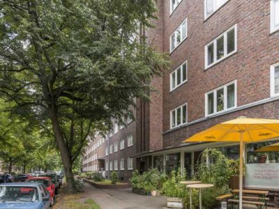Seltene 4-Zimmer Altbauwohnung mit Balkon, Sondernutzungsfläche und Kellerpotenzial