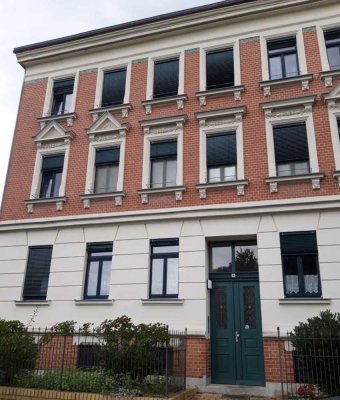++  2-Zi. Whg mit Badewanne, Balkon und moderner Einbauküche ++