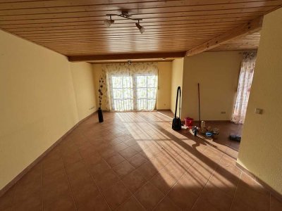 Attraktive und gepflegte 1-Raum-Wohnung mit Einbauküche in Bechtolsheim