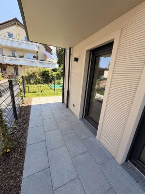 Barrierefreier 2-Zimmer-Neubau im Menzinger Duo – Terrasse, Garten, Miele-Küche & Stellplatz mit Wal