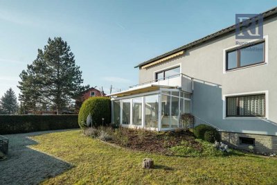 Großzügiges Haus mit 2 Wohneinheiten, Ausbauoption und Gartenparadies