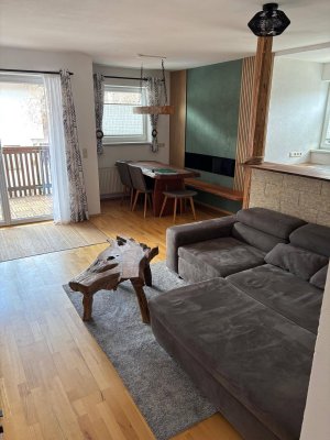 Moderne 2-Zimmer-Wohnung (58 m²) mit Balkon in Kramsach – teilmöbliert