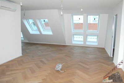 Exklusive Dachgeschosswohnung im 9. Bezirk mit Terrasse