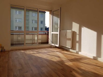 Charmante Dorfwohnung: Neu renoviert mit Balkon und Tageslichtbad - Hier in Ringleben!