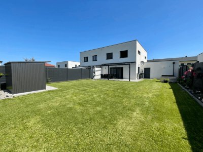 Moderne, vollmöblierte Doppelhaushälfte mit Bergblick und hochwertiger Ausstattung in Pettenbach