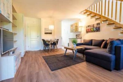 Moderne 3-Zimmer-Maisonette Wohnung mit sonniger West-Terrasse und Blick ins Grüne