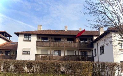 Platzwunder mit Potenzial: Lichtdurchflutete helle 2 Zimmerwohnung in Rosenheim Aisingerwies