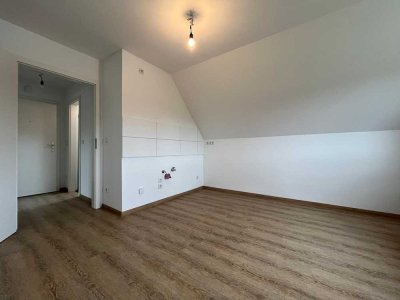 Renovierte 2 Zimmer Dachgeschosswohnung!