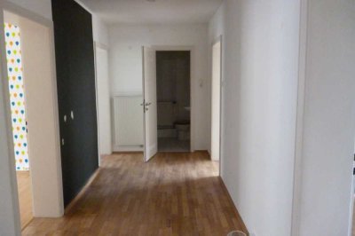 Ansprechende und gepflegte 4-Raum-Wohnung mit Balkon in Aachen