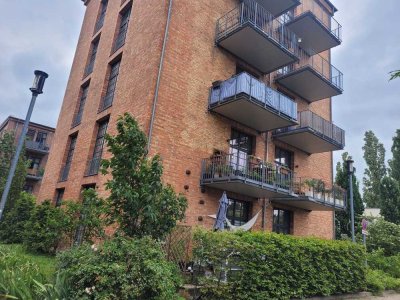 Direkt an der Spree: 2-Zimmer Wohnung mit Terrasse im Industriedenkmal in Berlin-Köpenick
