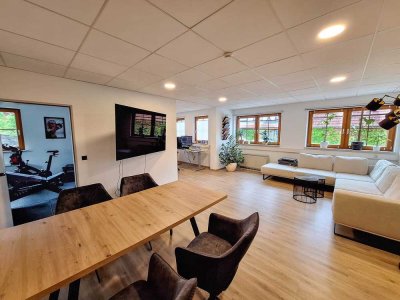 Großzügige 3,5-Zimmer-Wohnung mit separatem Eingang
