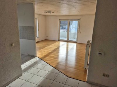 Schöne 3-Zimmer Wohnung mit Balkon im 3. OG in Langenselbold