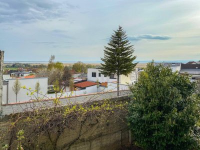 2-Zimmerwohnung mit Balkon und Seeblick!
