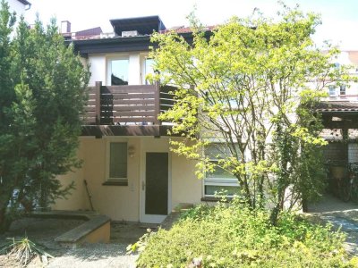Gepflegte 2-Zimmer-Wohnung mit Balkon  in Erlangen