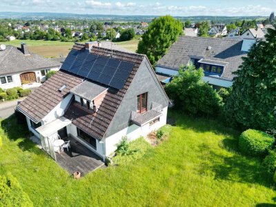 Schickes freistehendes Einfamilienhaus mit Terrasse und großzügigem Grundstück!
Ko