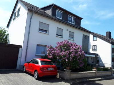 3 1/2 Zimmerwohnung in bester Wohnlage Ettlingen, 2 Bäder, Küche, Abst.kammer, Balkon, eigene Garage