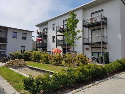 Ab 01.08 - 2 Zimmer Wohnung mit Balkon, TG, Aufzug