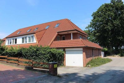 **Ortsmitte: Ruhige Nebenstraße**Gemütliche DG-Whg./Maisonette**DACHTERRASSE + GARAGE**
