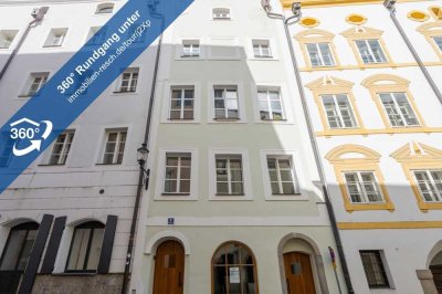2,5-Zimmer-Dachgeschoss-Wohnung mit Duschbad und Einbauküche