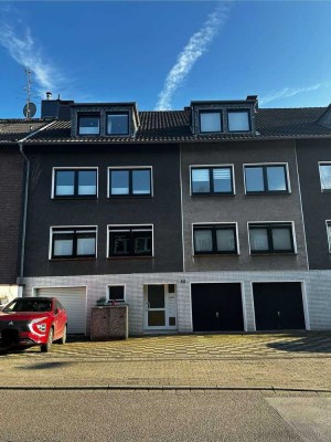 Frisch sanierte und helle 2,5-Zimmer-Wohnung direkt am Horbachtal mit Wohlfühlcharme