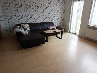 Große Erdgeschoss-Wohnung (5 Zimmer) zu vermieten