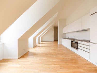 Penthouse-Traum in ERSTBEZUG: Lichtdurchflutetes Wohnglück mit Eleganz und moderner Ausstattung!