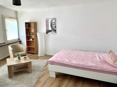 1-Zimmerwohnung, EBK vorhanden, mitten in der City