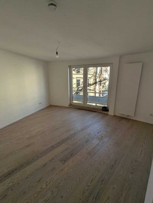 komplett sanierte 1-Zimmer-Wohnung mit Wohnküche