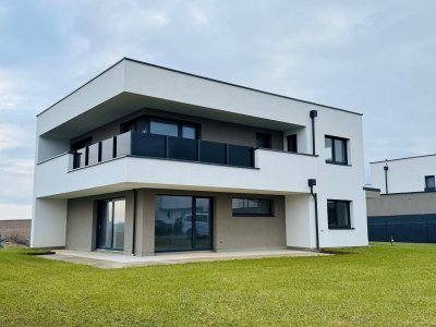KURZFIRSTIG BEZIEHBAR: EINFAMILIENHAUS 154 M² GRÜNES DORF WOLFERN